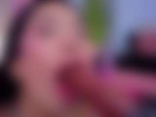 Chlooee's Live Sex Cam Show