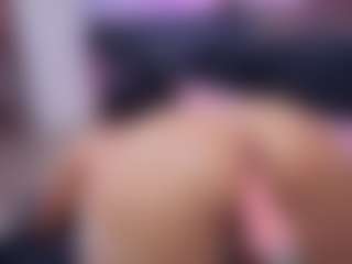 Chlooee's Live Sex Cam Show