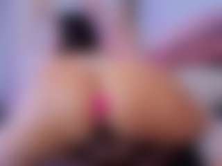 Chlooee's Live Sex Cam Show