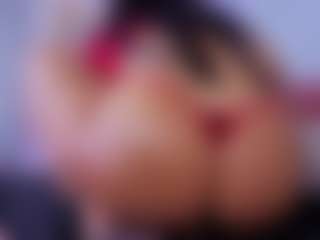 Chlooee's Live Sex Cam Show