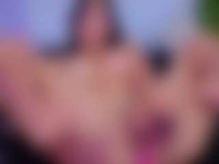 Chlooee's Live Sex Cam Show