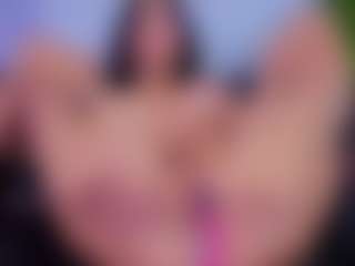 Chlooee's Live Sex Cam Show