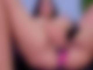 Chlooee's Live Sex Cam Show