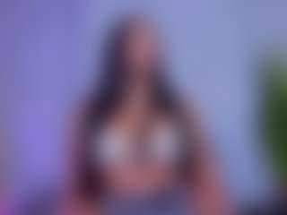 Chlooee's Live Sex Cam Show