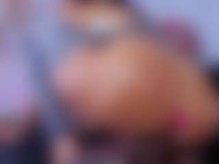 Chlooee's Live Sex Cam Show