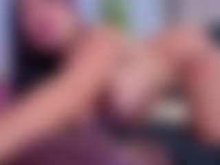 Chlooee's Live Sex Cam Show