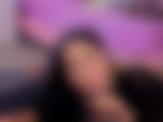 Live cam show with Chlooee - Flirt Ebony on Camsoda | colombia
