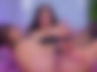 Chlooee's Live Sex Cam Show