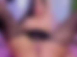 Chlooee's Live Sex Cam Show