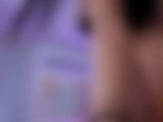 Chlooee's Live Sex Cam Show