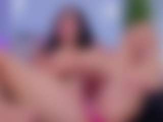 Chlooee's Live Sex Cam Show