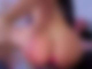 Chlooee's Live Sex Cam Show