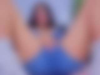 Chlooee's Live Sex Cam Show