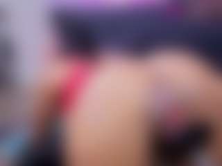 Chlooee's Live Sex Cam Show
