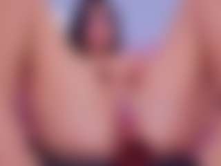 Chlooee's Live Sex Cam Show