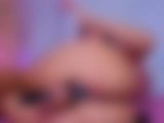 Chlooee's Live Sex Cam Show