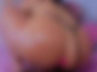 Chlooee's Live Sex Cam Show