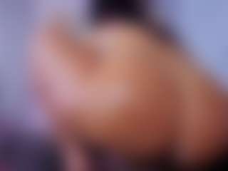 Chlooee's Live Sex Cam Show