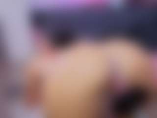 Chlooee's Live Sex Cam Show