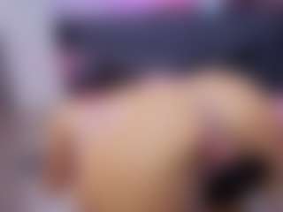 Chlooee's Live Sex Cam Show