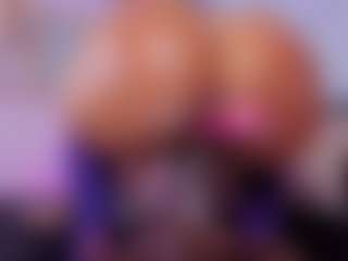 Chlooee's Live Sex Cam Show