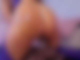 Chlooee's Live Sex Cam Show