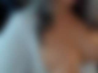 Claire95's Live Sex Cam Show