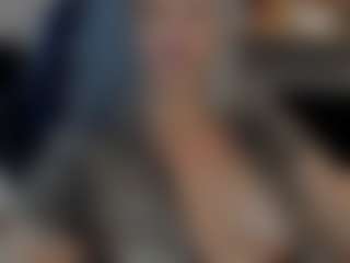 Claire95's Live Sex Cam Show