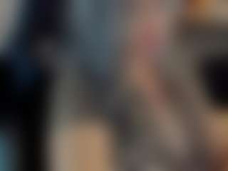 Claire95 MILF webcam performer live streaming