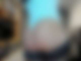 Claire95's Live Sex Cam Show