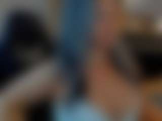 Claire95's Live Sex Cam Show