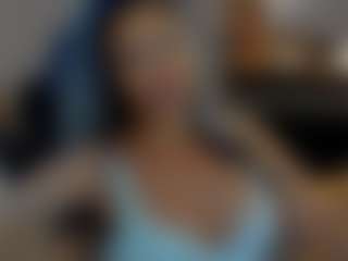 Claire95 MILF webcam performer live streaming