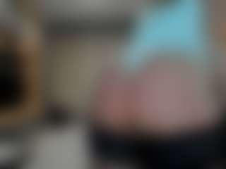 Claire95's Live Sex Cam Show