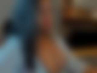 Claire95 MILF webcam performer live streaming