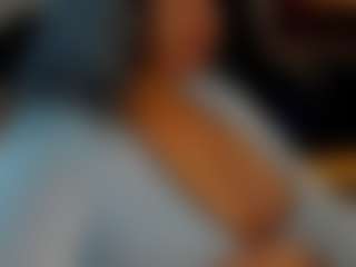 Claire95's Live Sex Cam Show