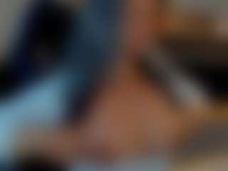 Claire95's Live Sex Cam Show