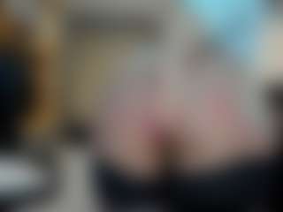 Live cam show with Claire95 - Asian MILF on Camsoda