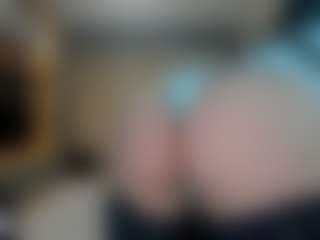 Claire95's Live Sex Cam Show