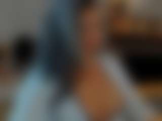 Claire95's Live Sex Cam Show