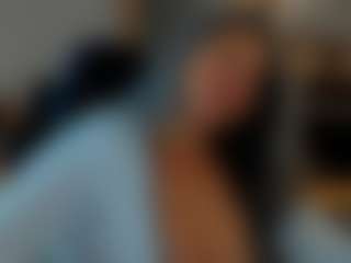 Live cam show with Claire95 - Smoking on Camsoda