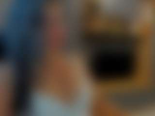 Live cam show with Claire95 - Control on Hubzter Live