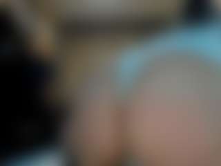 Claire95's Live Sex Cam Show