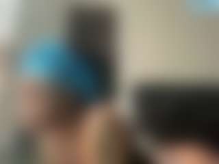 Live cam show with DelightfulDark - Living Room on Milfs Live
