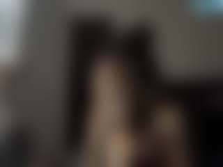 Live cam show with DelightfulDark - Living Room on xxxlivecams.org