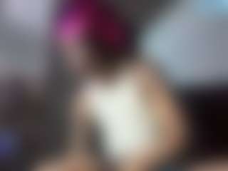 Live cam show with DelightfulDark - Ebony Amateur on Gym Cam Girls