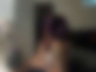 Live cam show with DelightfulDark - Living Room on slutload