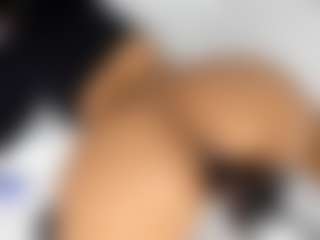 Live cam show with Diana - Brown Eyes on livesuperchat.net
