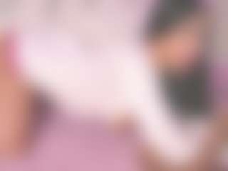 Live cam show with Sarahgrey18 - Striptease Young Adult on Camming Site