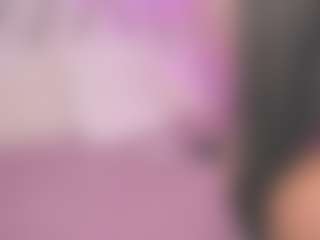 Live cam show with Sarahgrey18 - Bedroom on Camsoda