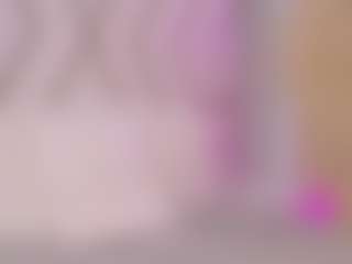 Live cam show with Sarahgrey18 - Gamer Athletic on Dolls Live